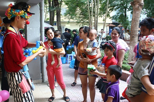 Праздничные мероприятия в Ханое по случаю Международного дня защиты детей - ảnh 2